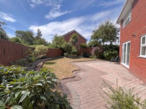 Photo 17- click for photo gallery